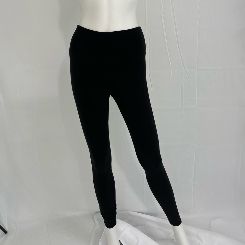 Black leggings.